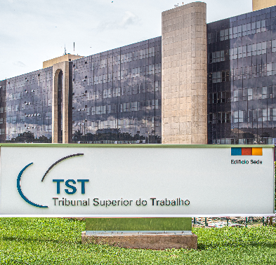 TST suspende processos em execução que discutem inclusão de empresa de grupo econômico que não tenham participado da fase de conhecimento
