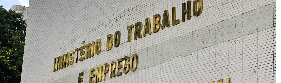 MTE adia novamente entrada em vigor de mudanças nas atividades com autorização permanente para o trabalho em domingos e feriados