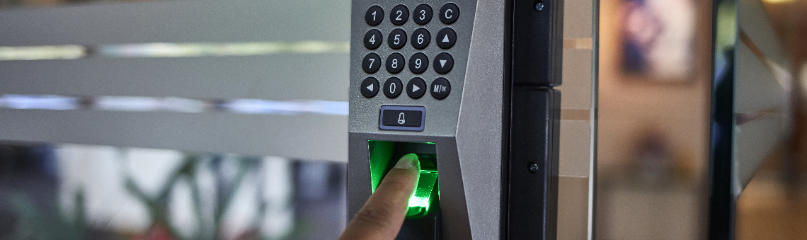 TST valida norma coletiva que dispensa controle de ponto para empregados com nível superior